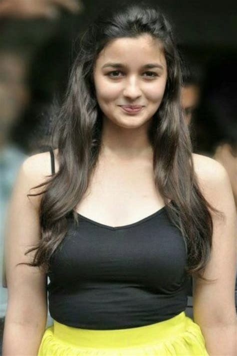 alia bhatt boobs